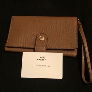 Coach Leather wristlet